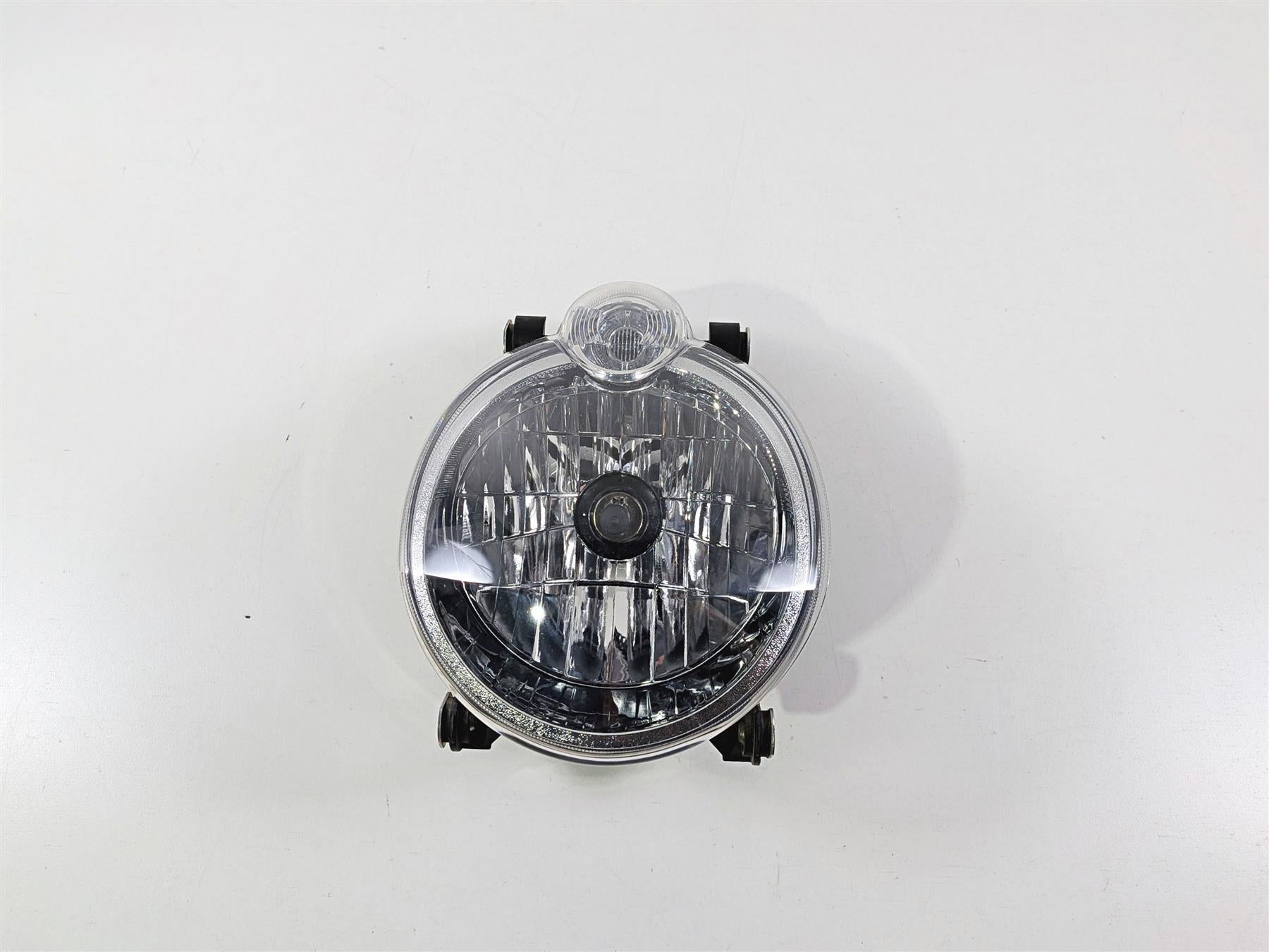 2009 Yamaha VMX17 V-Max 1700 Headlight Head Light Lamp 2S3-84300-00-00-Mototech271