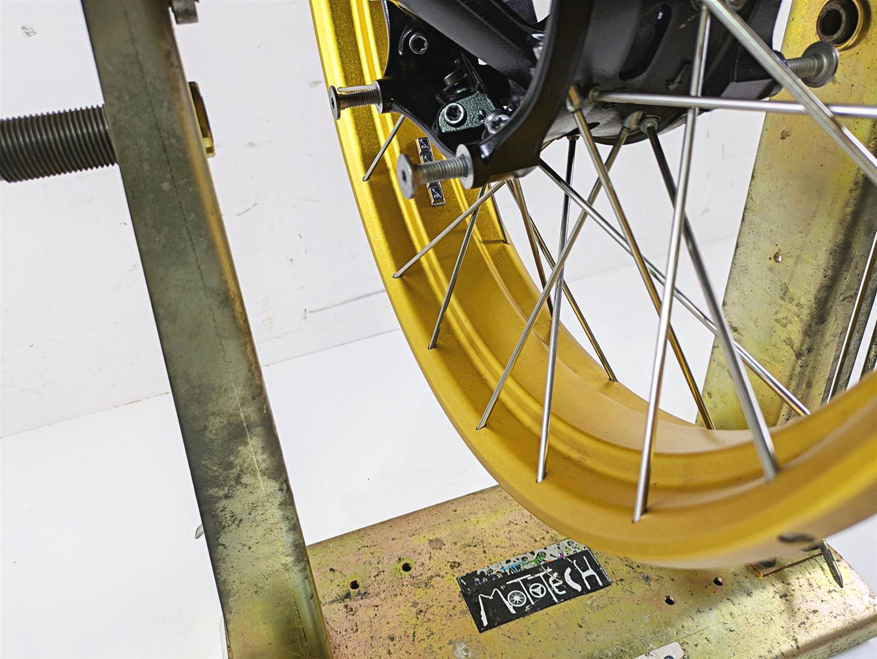 2021 BMW R1250GS K51 Adv Front Spoke Wheel Rim 19x3 Gold 36318404330 {{ shop.shopifyCountryName }} - Mototech271