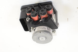 2018 Triumph Street Triple 765 RS ABS Brake Pump Module ATE T2025959
