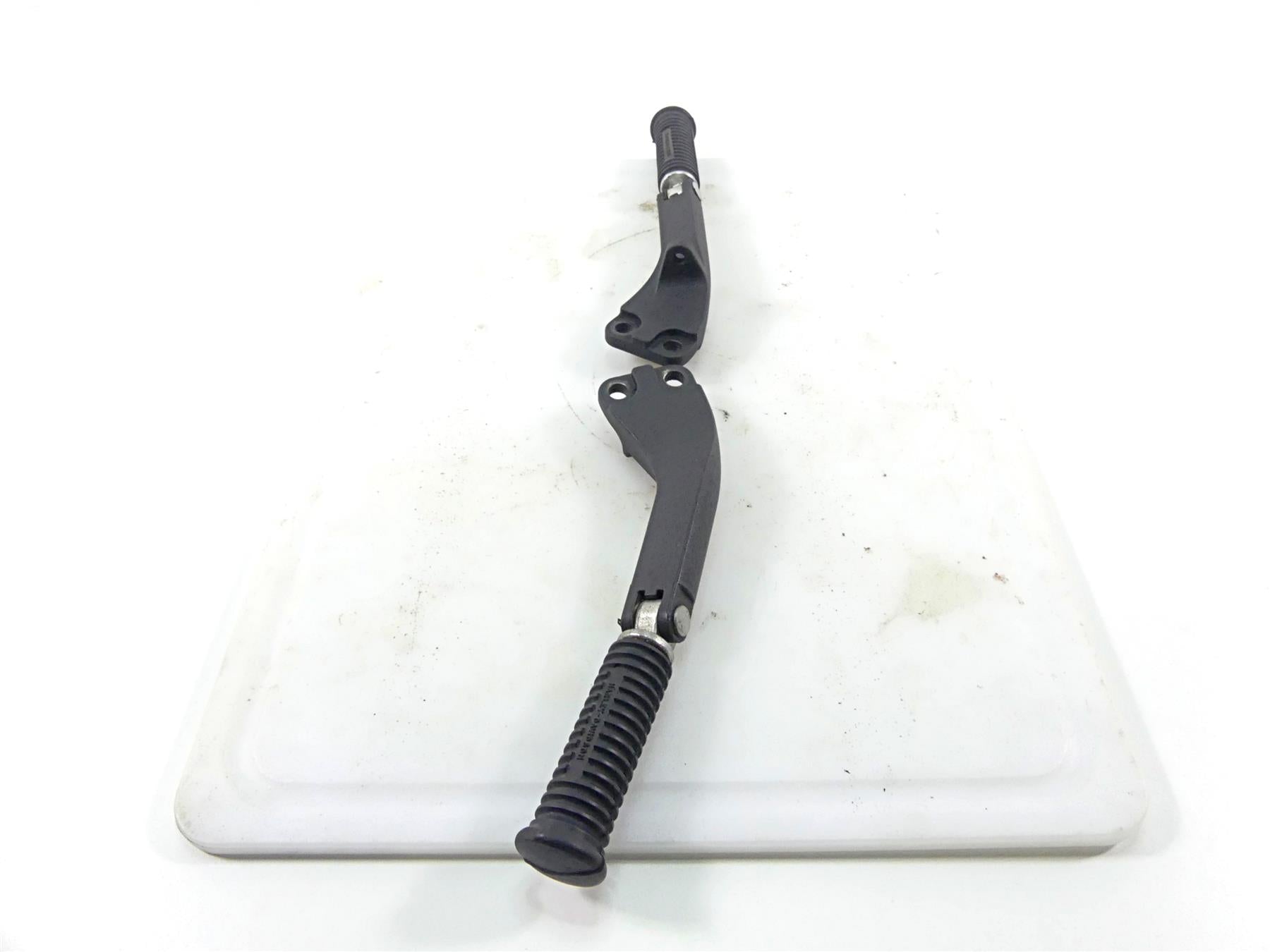 2017 Harley Dyna FXDB Street Bob Rear Passenger Foot Peg Set 49224-06A 49230-06 {{ shop.shopifyCountryName }} - Mototech271