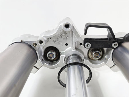 2005 KTM 950 LC8 Adventure Forks Triple Tree Riser Axle 1418Y756LS 1418Y756RS {{ shop.shopifyCountryName }} - Mototech271
