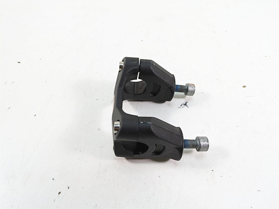 2020 Aprilia Tuono V4 Factory Handlebar Holder Riser Set 2B003986 2B003980 {{ shop.shopifyCountryName }} - Mototech271