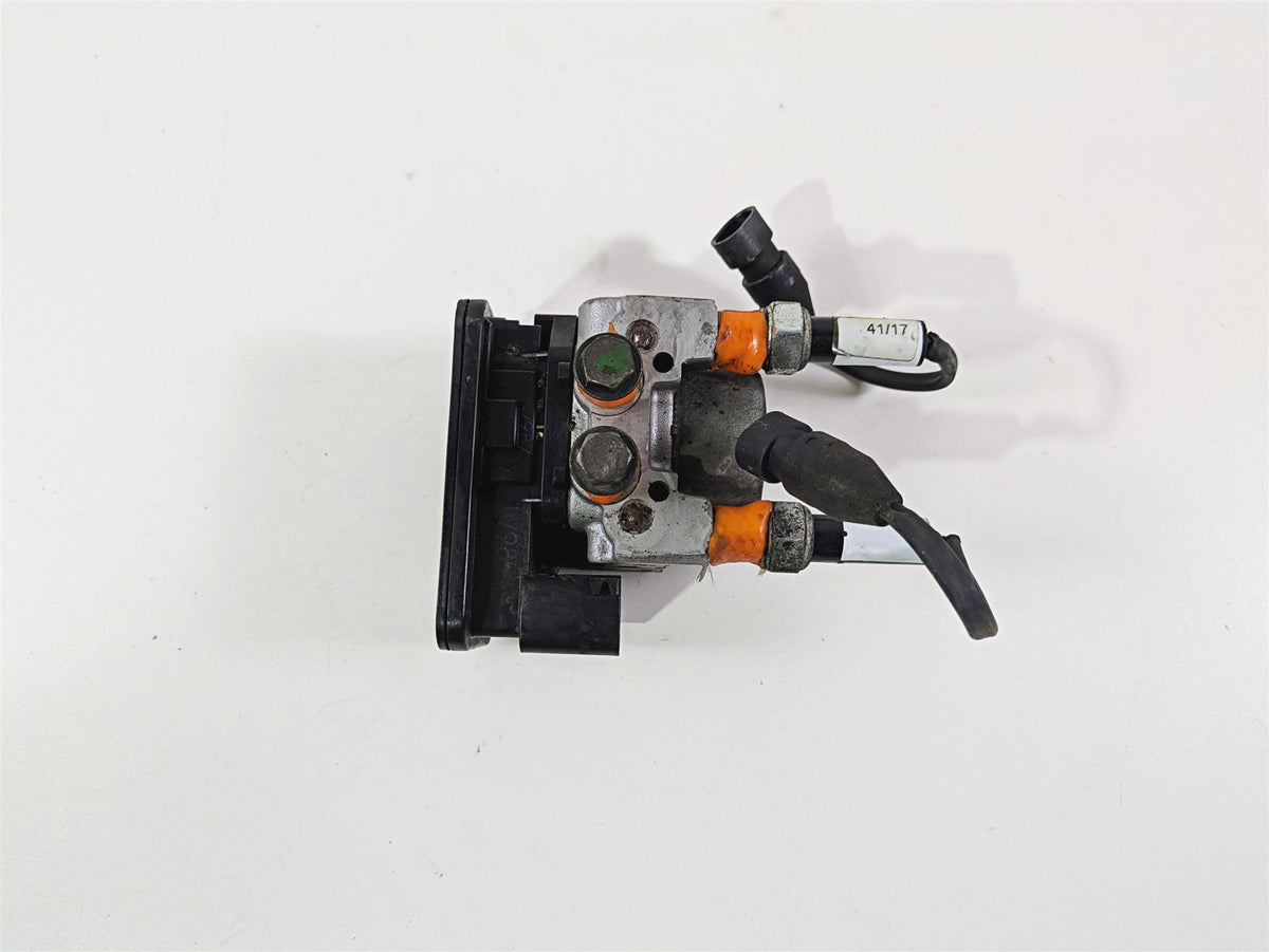 2018 Indian Springfield Dark Horse Abs Brake Pump Pressure Module 2204981 {{ shop.shopifyCountryName }} - Mototech271
