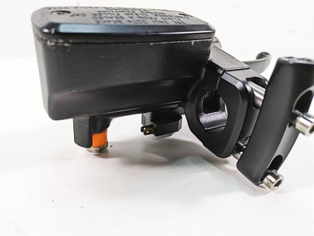2016 Suzuki M109R VZR1800 Nissin Front Brake Master Cylinder 5/8" 59600-10FD0 {{ shop.shopifyCountryName }} - Mototech271
