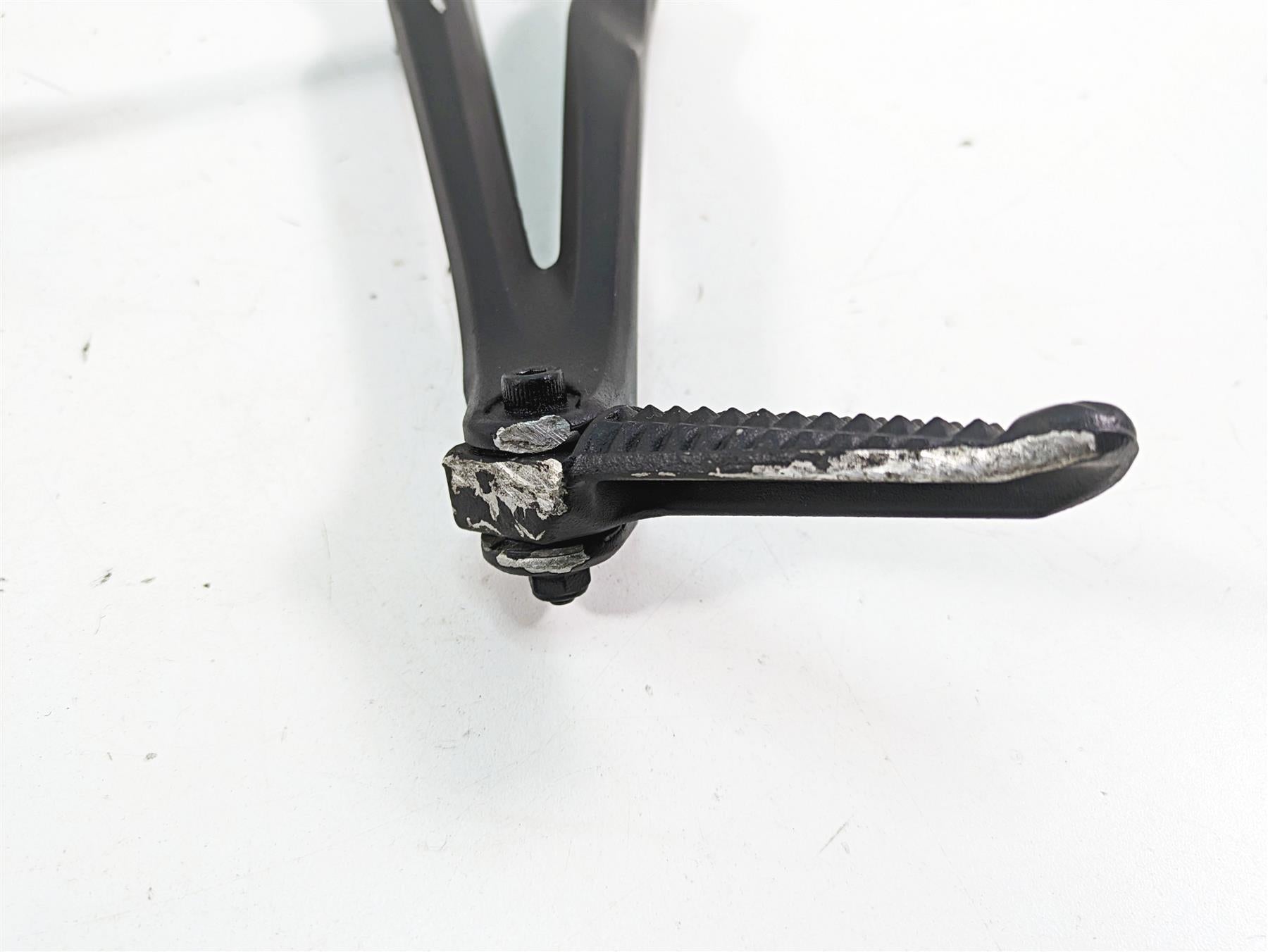 2007 Yamaha R1 YZFR1 Passenger Footpeg Rest Set -Rash 5VY-2741L-00 5VY-2742L-00 {{ shop.shopifyCountryName }} - Mototech271