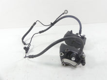 Load image into Gallery viewer, 2006 Harley Touring FLHTCUI Electra Glide Front Brake Caliper Set 44046-00D
