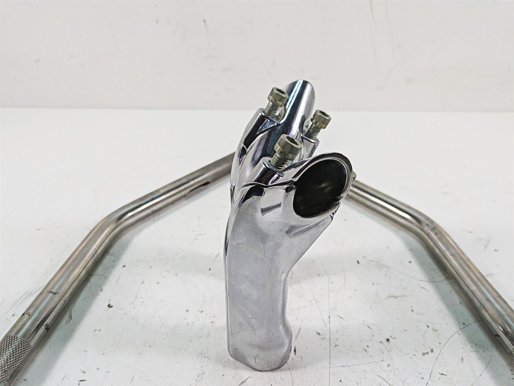 2009 Harley FXCWC Softail Rocker C Handlebars & Riser Set 56103-08 ...