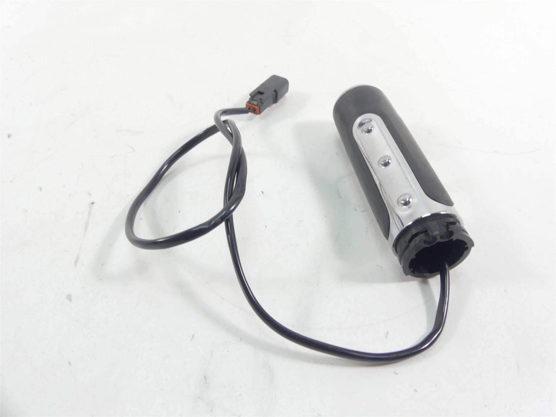 2007 Harley FLHTCU SE CVO Electra Glide Right Hand Heated Handle Grip 56955-07 {{ shop.shopifyCountryName }} - Mototech271