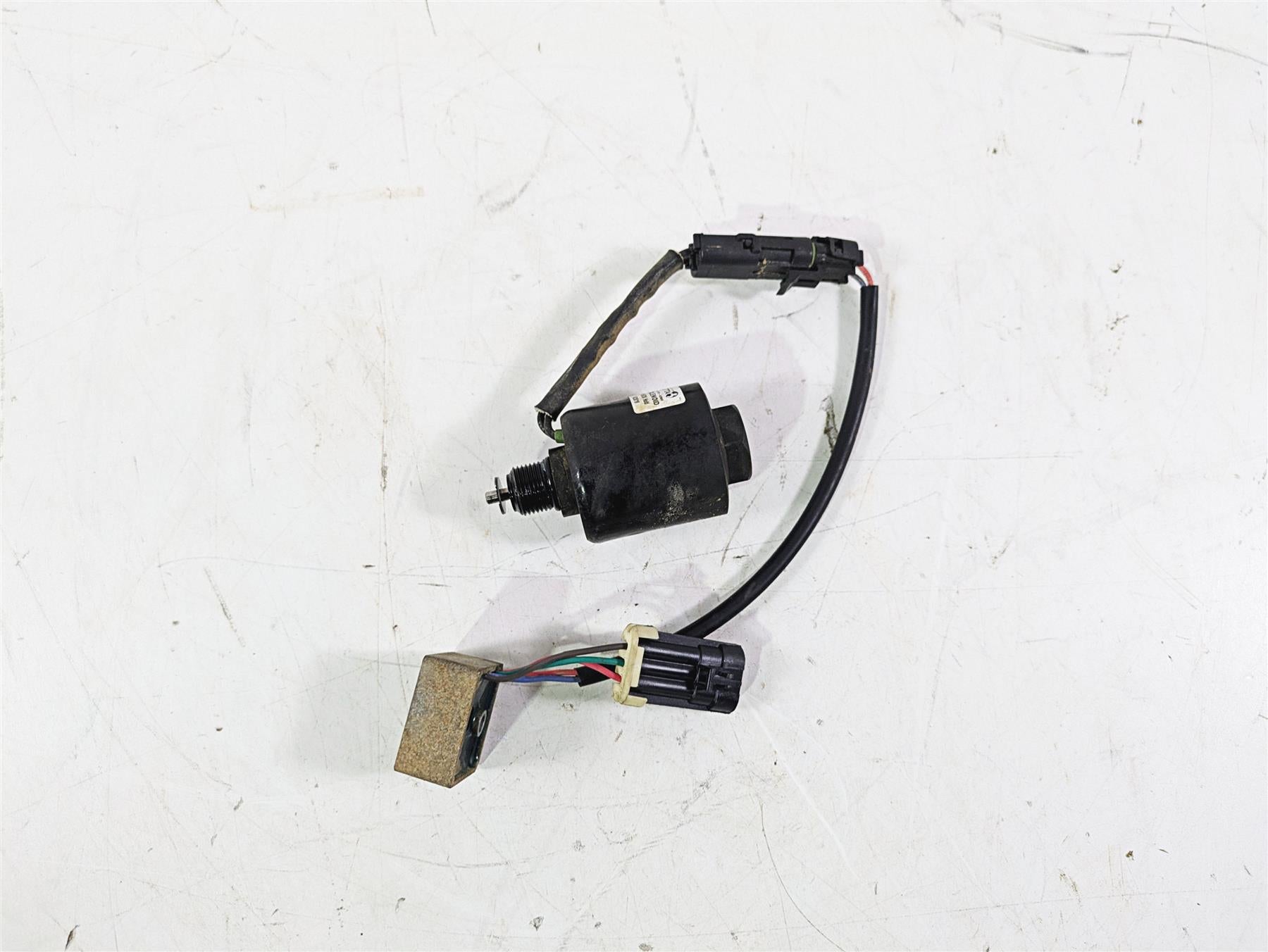 2020 Polaris General 1000 EPS Differential Lock Solenoid Relay Q613-A20 4012829 {{ shop.shopifyCountryName }} - Mototech271
