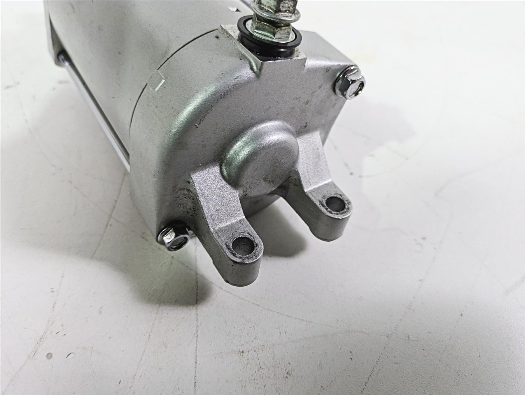 2010 Harley VRSCF Muscle Rod Engine Starter Motor Denso 31717-01K {{ shop.shopifyCountryName }} - Mototech271