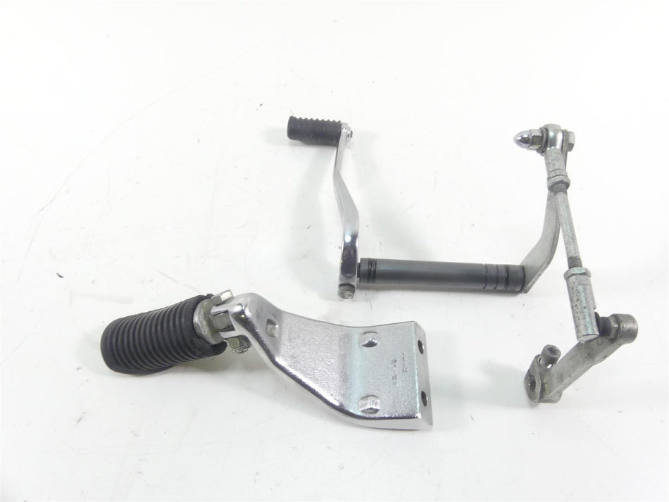 2003 Harley Dyna 100TH FXDL Low Rider Left Front Footpeg & Shifter Mid 50639-90 {{ shop.shopifyCountryName }} - Mototech271