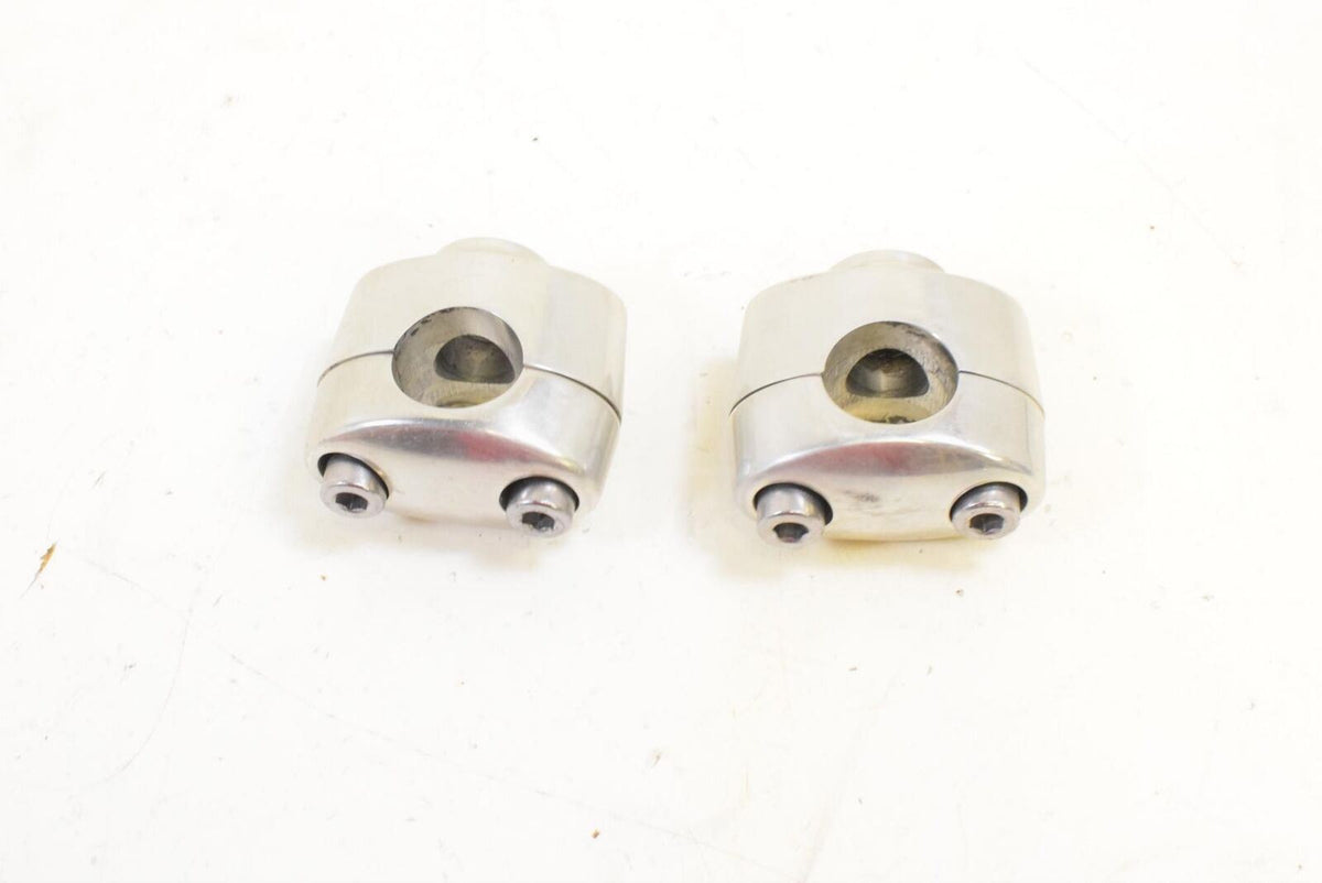 2015 Triumph Rocket III 3 Touring ABS Handlebar Handle Bar Risers SET T2046714 {{ shop.shopifyCountryName }} - Mototech271