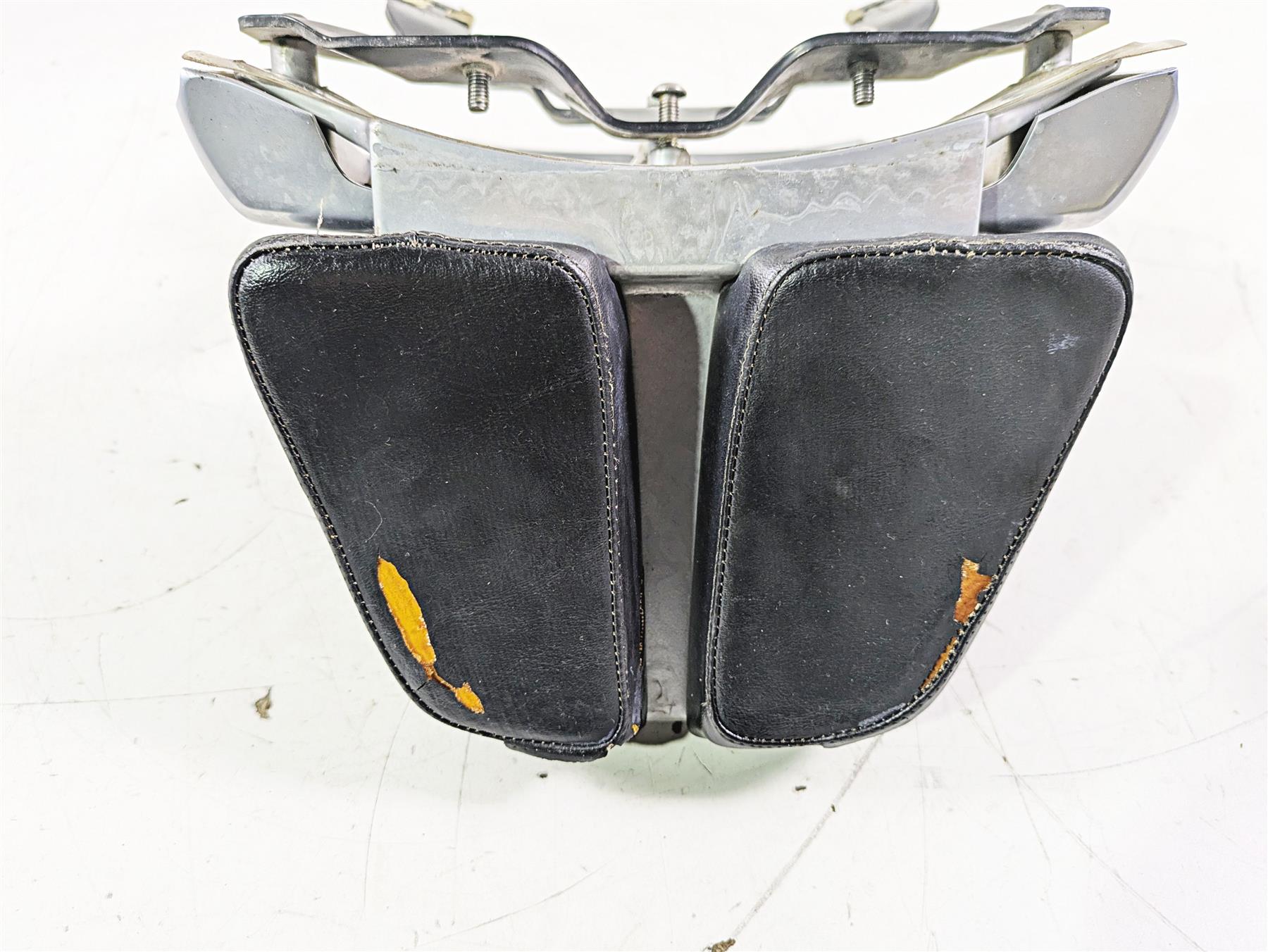 2012 Harley VRSCF Muscle V Rod Luggage Rack & Backrest Set 53315-09 51600-09 {{ shop.shopifyCountryName }} - Mototech271