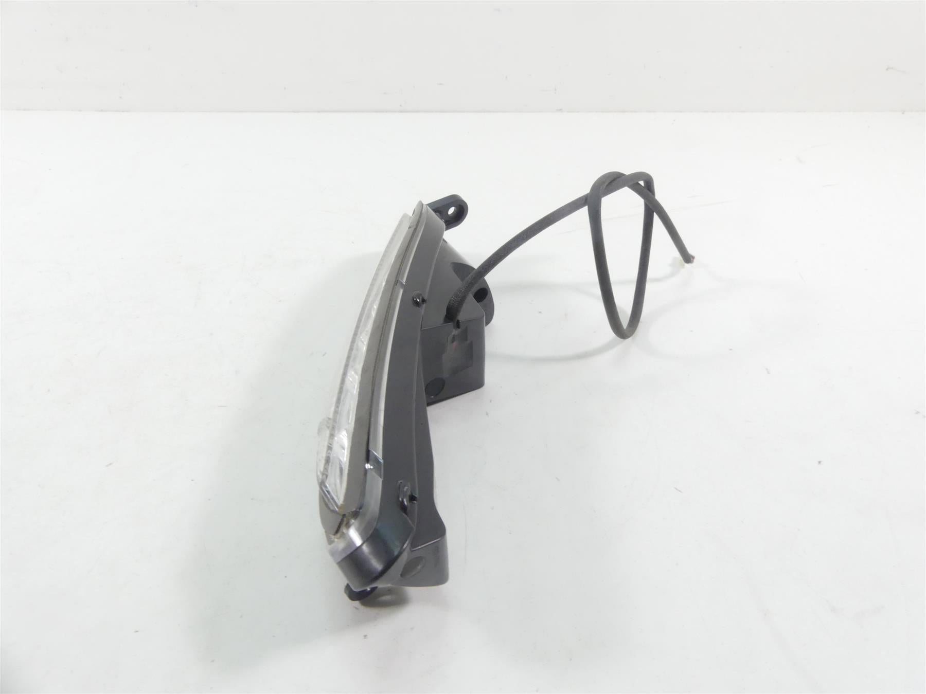2016 Indian Chieftain Dark Horse Right Front Led Blinker Turn Signal 2412455 {{ shop.shopifyCountryName }} - Mototech271
