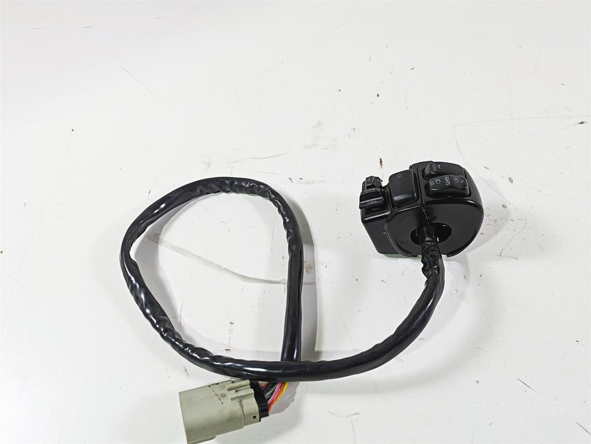 2008 Harley Touring FLHTCU E-Glide 105TH Left Hand Control Switch Audio 71682-06 {{ shop.shopifyCountryName }} - Mototech271