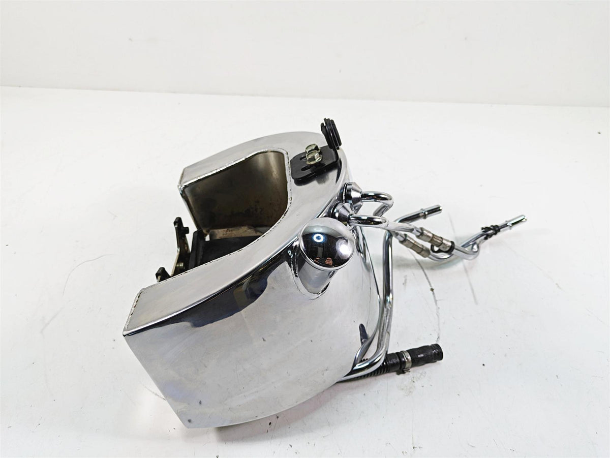 2006 Harley Softail FXSTSI Springer Chrome Oil Tank Reservoir 62498-00A {{ shop.shopifyCountryName }} - Mototech271