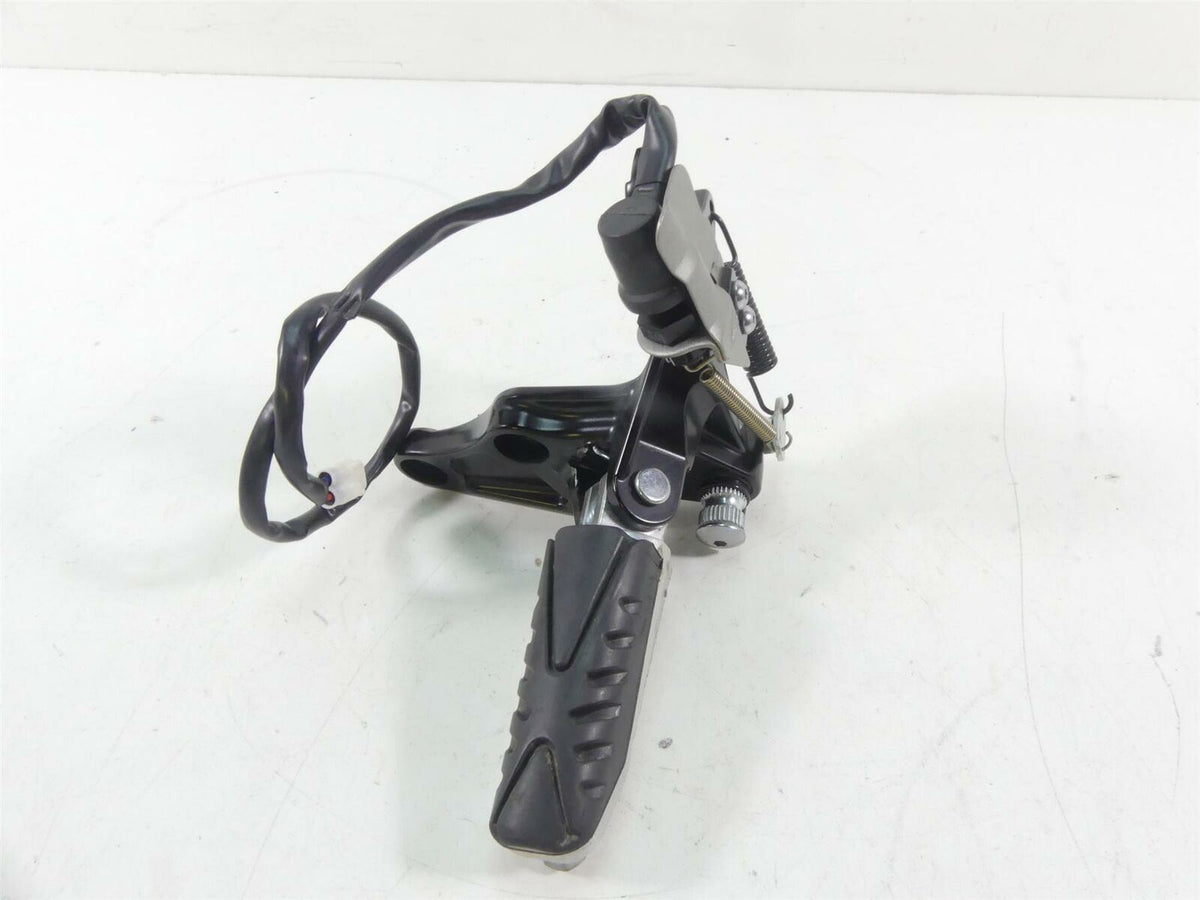 2020 Yamaha VMX17 1700 Right Front Driver Rider Footpeg Foot Peg 2S3-27443-10-00 {{ shop.shopifyCountryName }} - Mototech271