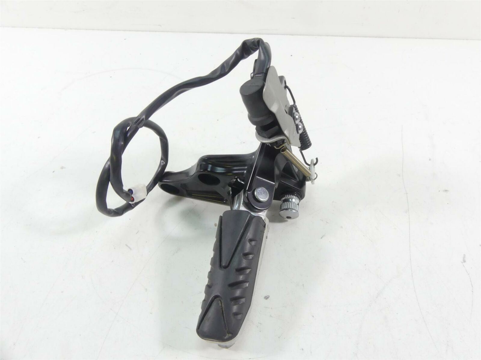 2020 Yamaha VMX17 1700 Right Front Driver Rider Footpeg Foot Peg 2S3-27443-10-00
