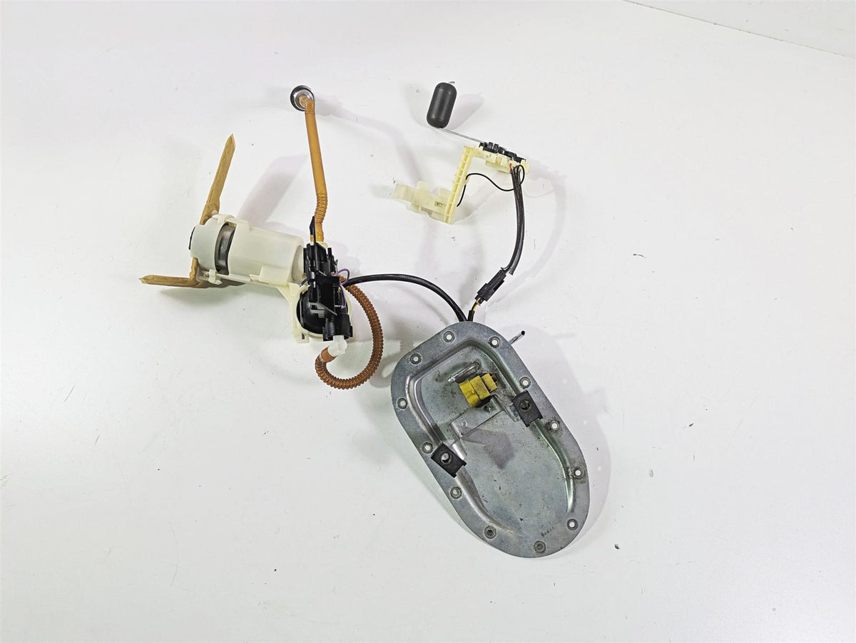 2010 Harley Dyna FXDB Street Bob Fuel Gas Petrol Pump - Tested 75218-04D {{ shop.shopifyCountryName }} - Mototech271
