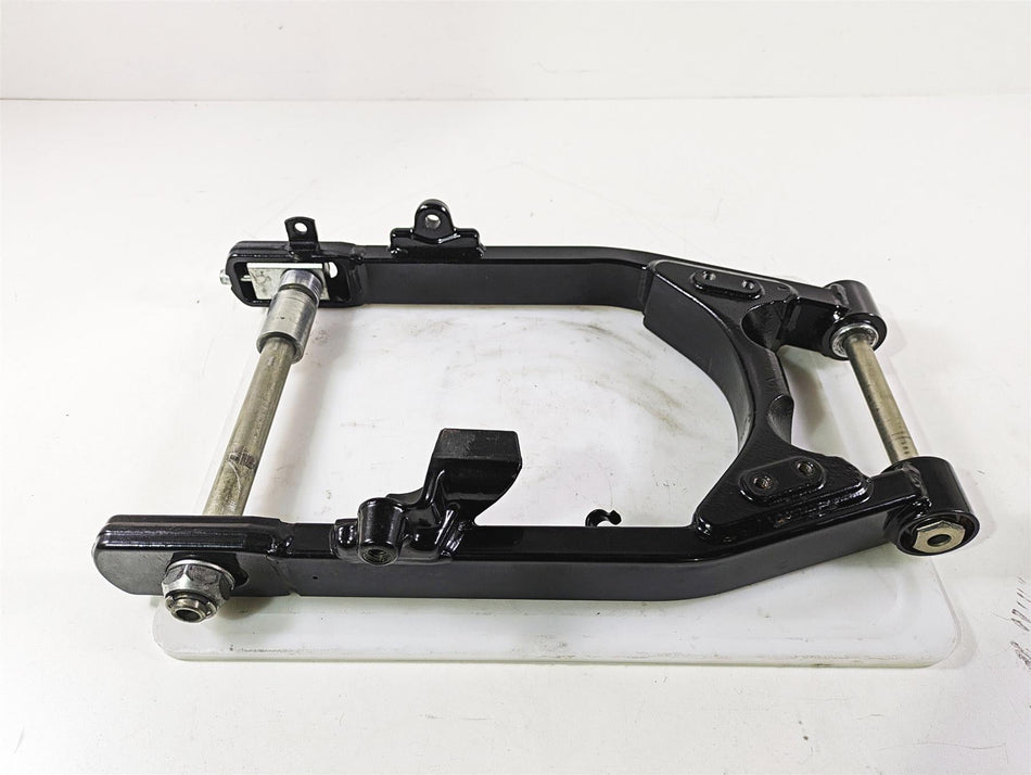2017 Harley Dyna FXDB Street Bob Swingarm & Belt Guards & 25mm Axle 47820-10 {{ shop.shopifyCountryName }} - Mototech271
