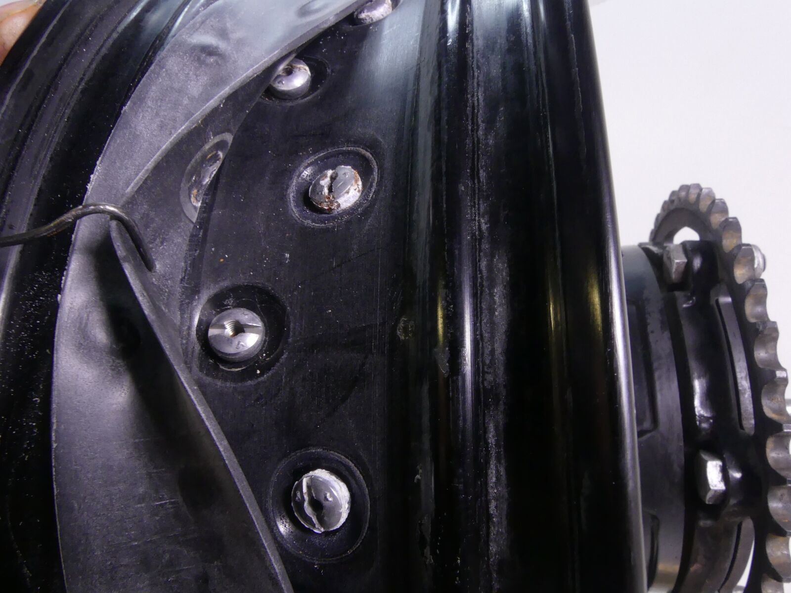 2017 BMW F800GS K72 Straight Nice Rear Wheel Rim 17x4.25 36317719727 36318564177 {{ shop.shopifyCountryName }} - Mototech271
