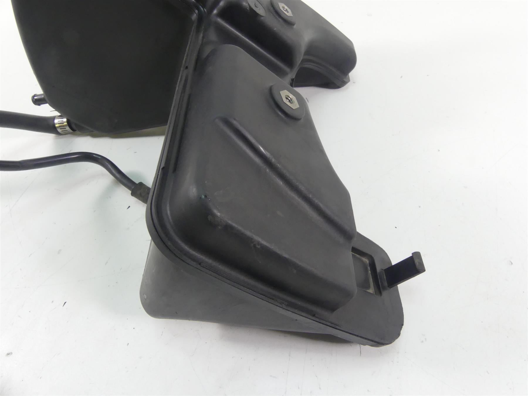 2007 Harley Sportster XL1200 Nightster Oil Tank Reservoir 62888-04A {{ shop.shopifyCountryName }} - Mototech271