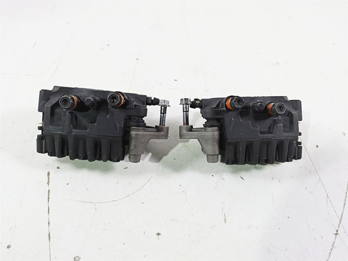 2002 Honda V-Twin VTX1800 C Nissin Front Brake Caliper Set 45150-MCH-006 {{ shop.shopifyCountryName }} - Mototech271