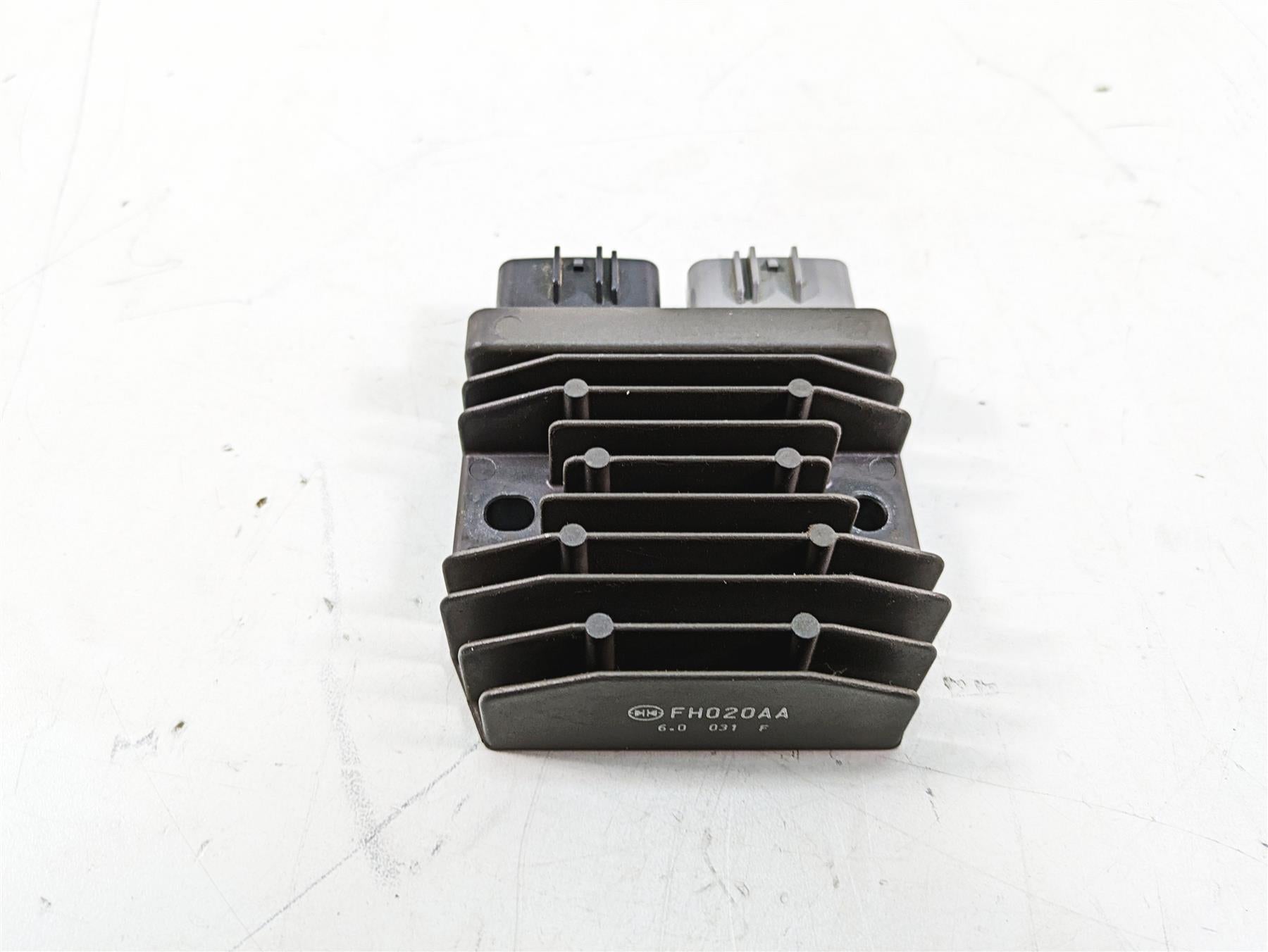 2018 Yamaha YXZ1000R EPS SS Rectifier Voltage Regulator 1D7-81960-01-00 FH020AA {{ shop.shopifyCountryName }} - Mototech271
