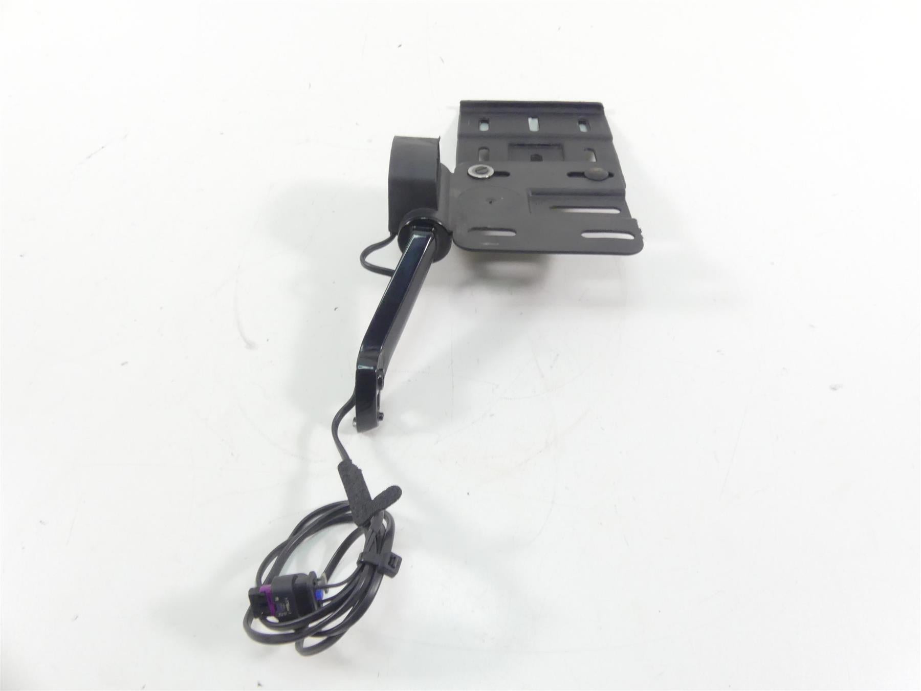 2018 Harley Softail FXFB Fat Bob Side License Plate Holder Set 67900115 {{ shop.shopifyCountryName }} - Mototech271