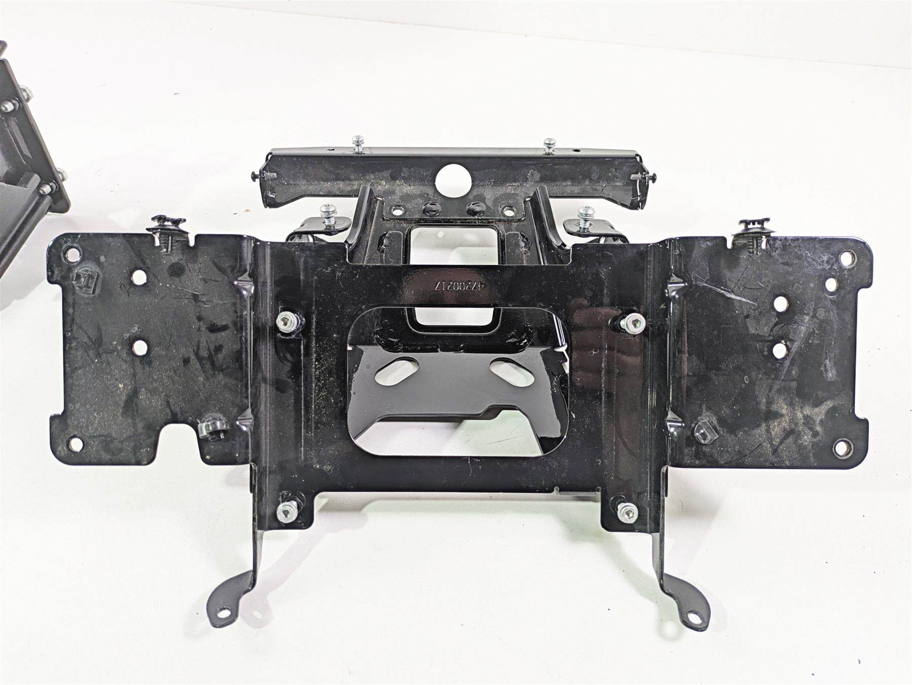2021 Harley Touring FLTRX Road Glide Front Fairing Support Mount Set 47200217 {{ shop.shopifyCountryName }} - Mototech271