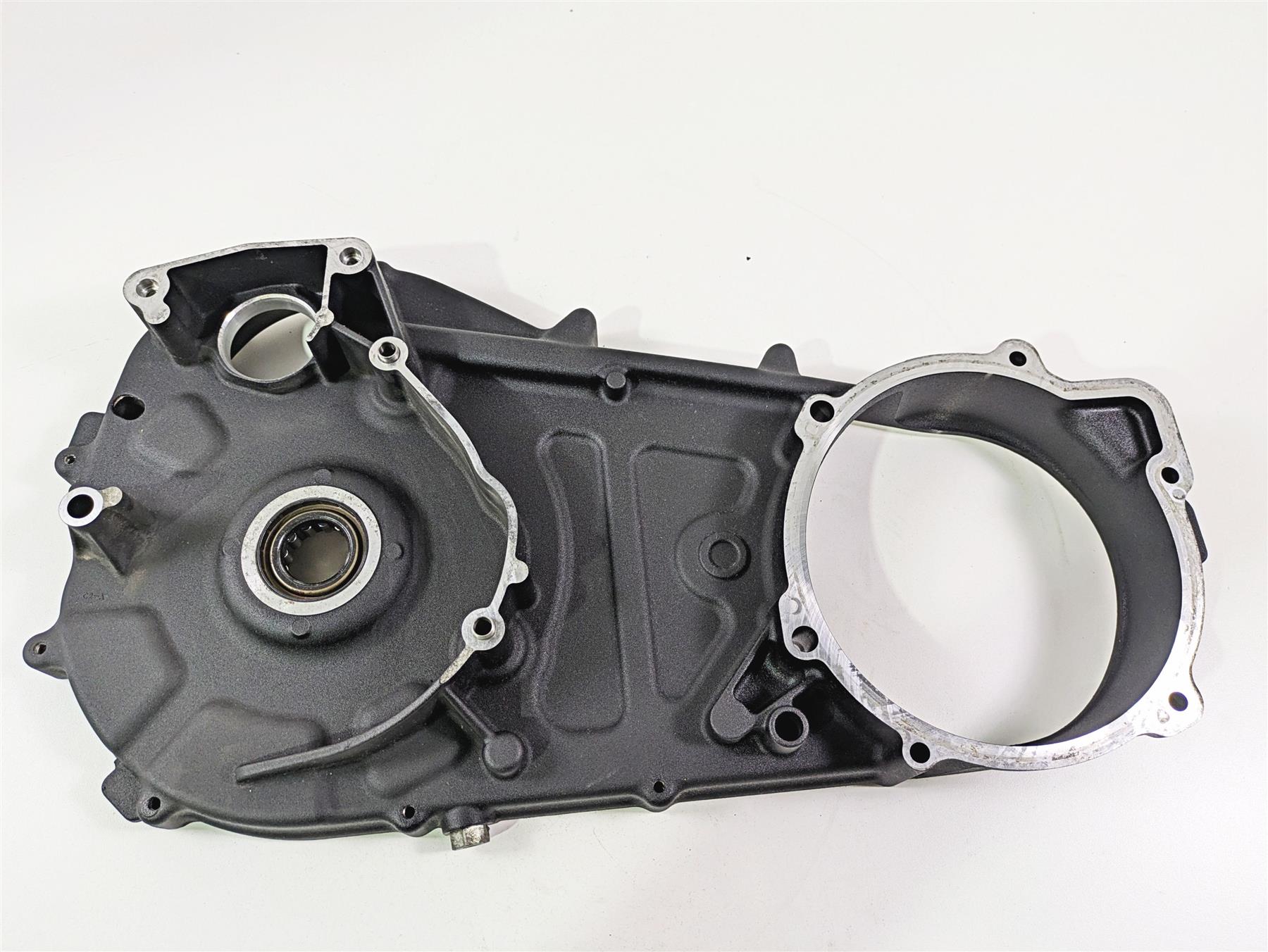 2018 Harley FLHCS Softail Heritage 115th Inner Primary Clutch Cover 36500099
