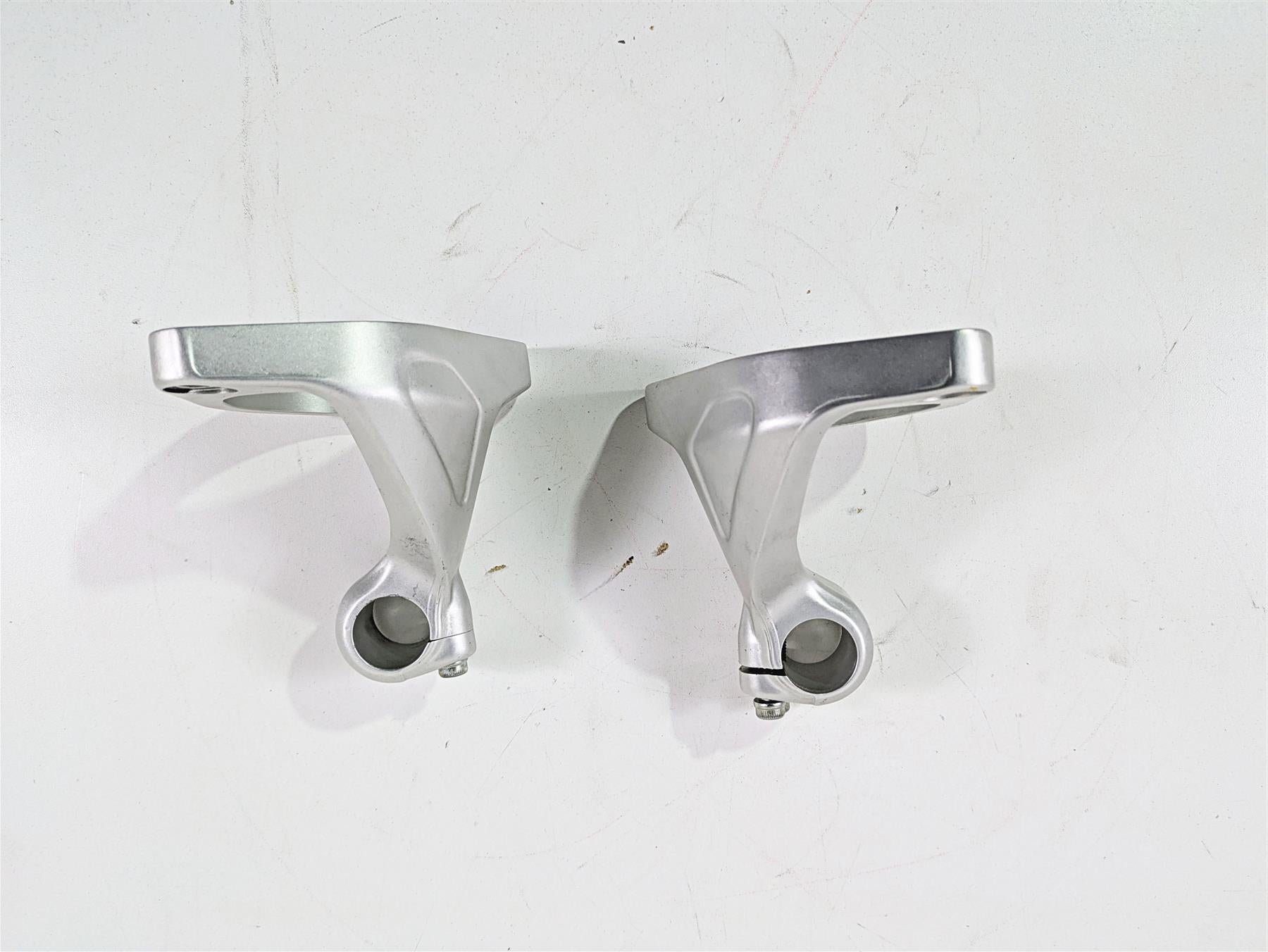 2019 Ducati Supersport 939 S Handle Bar Mounts Clamp Holder Set 36015581AA {{ shop.shopifyCountryName }} - Mototech271