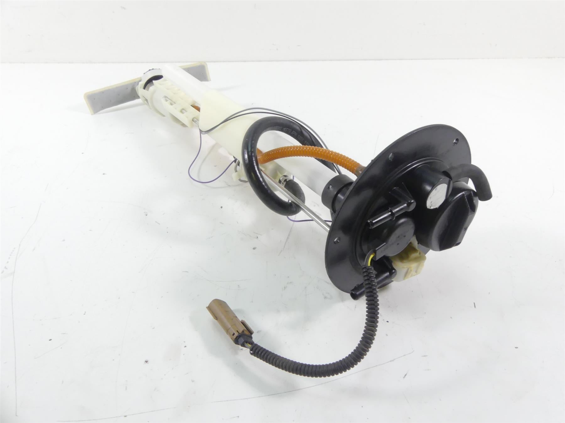 2013 Harley Davidson VRSCF Muscle Fuel Gas Petrol Pump -Tested Video 75310-07 {{ shop.shopifyCountryName }} - Mototech271