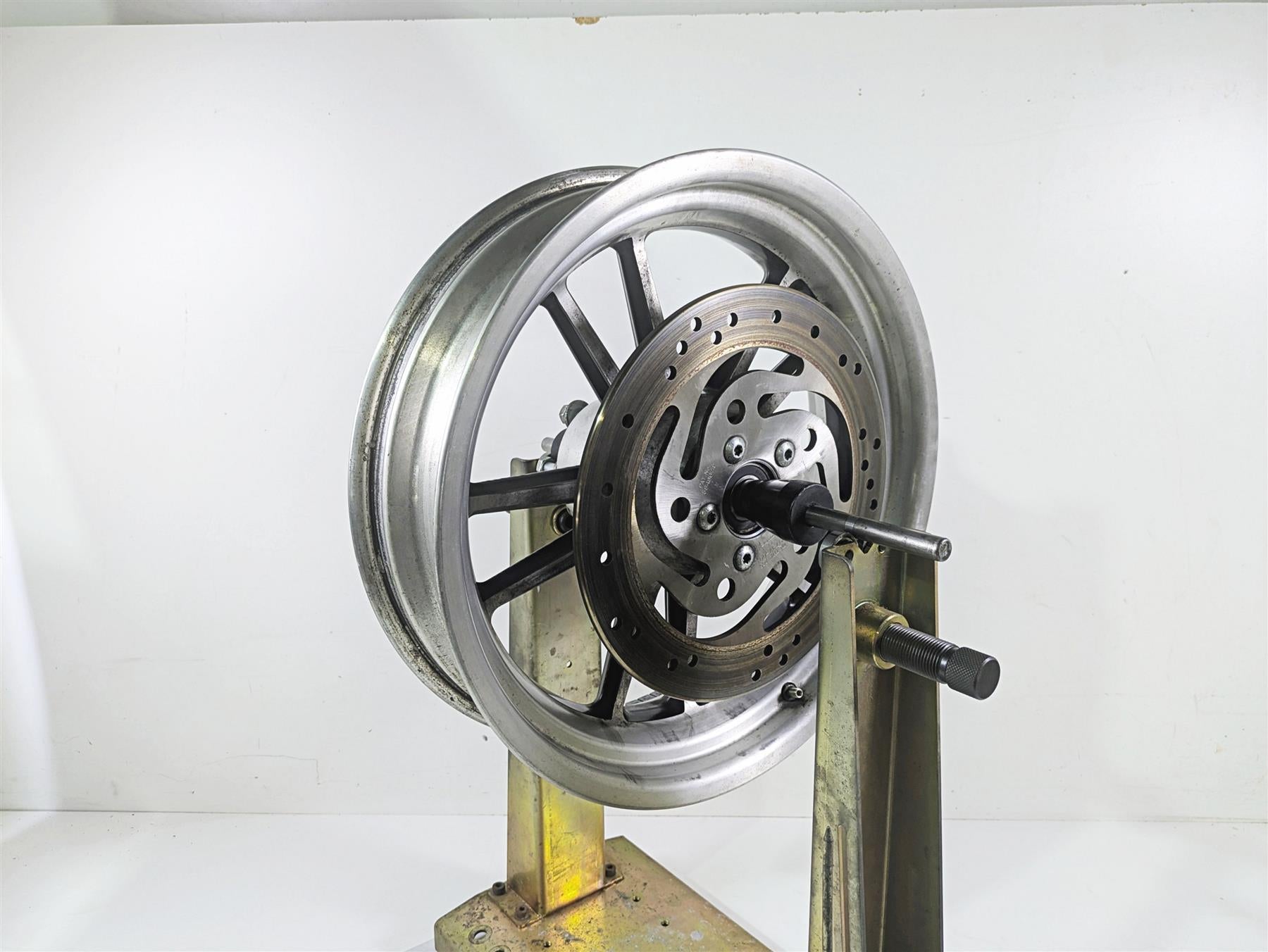 2008 Harley FXDL Dyna Low Rider 105TH Straight Rear Wheel Rim 17x4.5 41018-08 {{ shop.shopifyCountryName }} - Mototech271