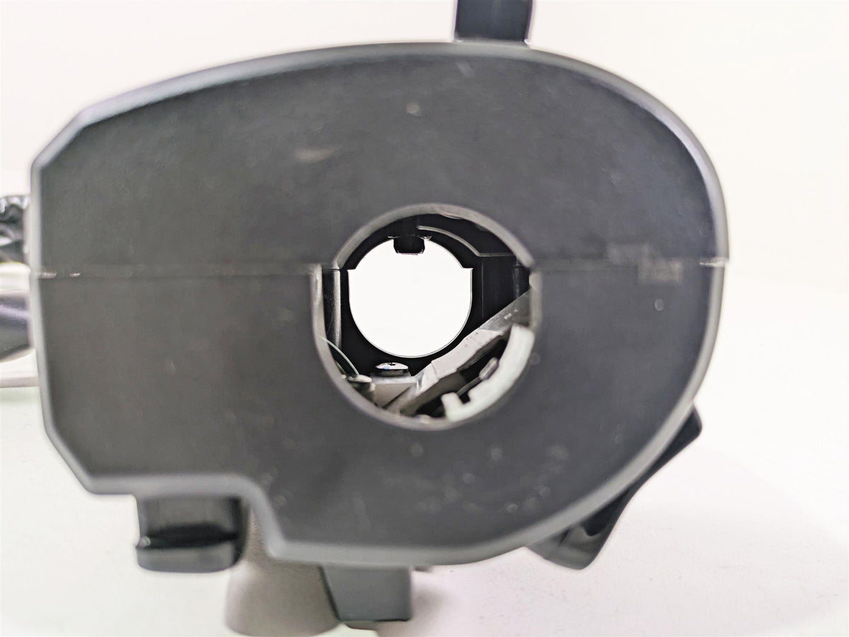 2020 Kawasaki Z900 ZR900 Left Blinker Hand Control Switch - Read 46091-0492 {{ shop.shopifyCountryName }} - Mototech271