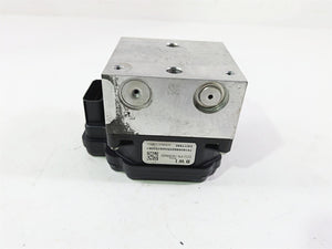 2011 Harley Touring FLHTCUSE CVO E-Glide Abs Brake Pump Module 40601-08A | Mototech271