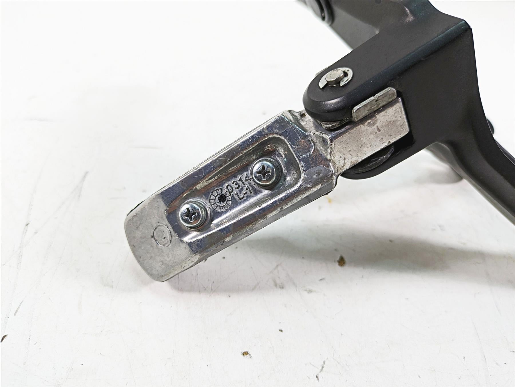 2018 Kawasaki ZX1002 Ninja H2 SX Left Passenger Foot Peg & Mount 35063-1420-46R {{ shop.shopifyCountryName }} - Mototech271