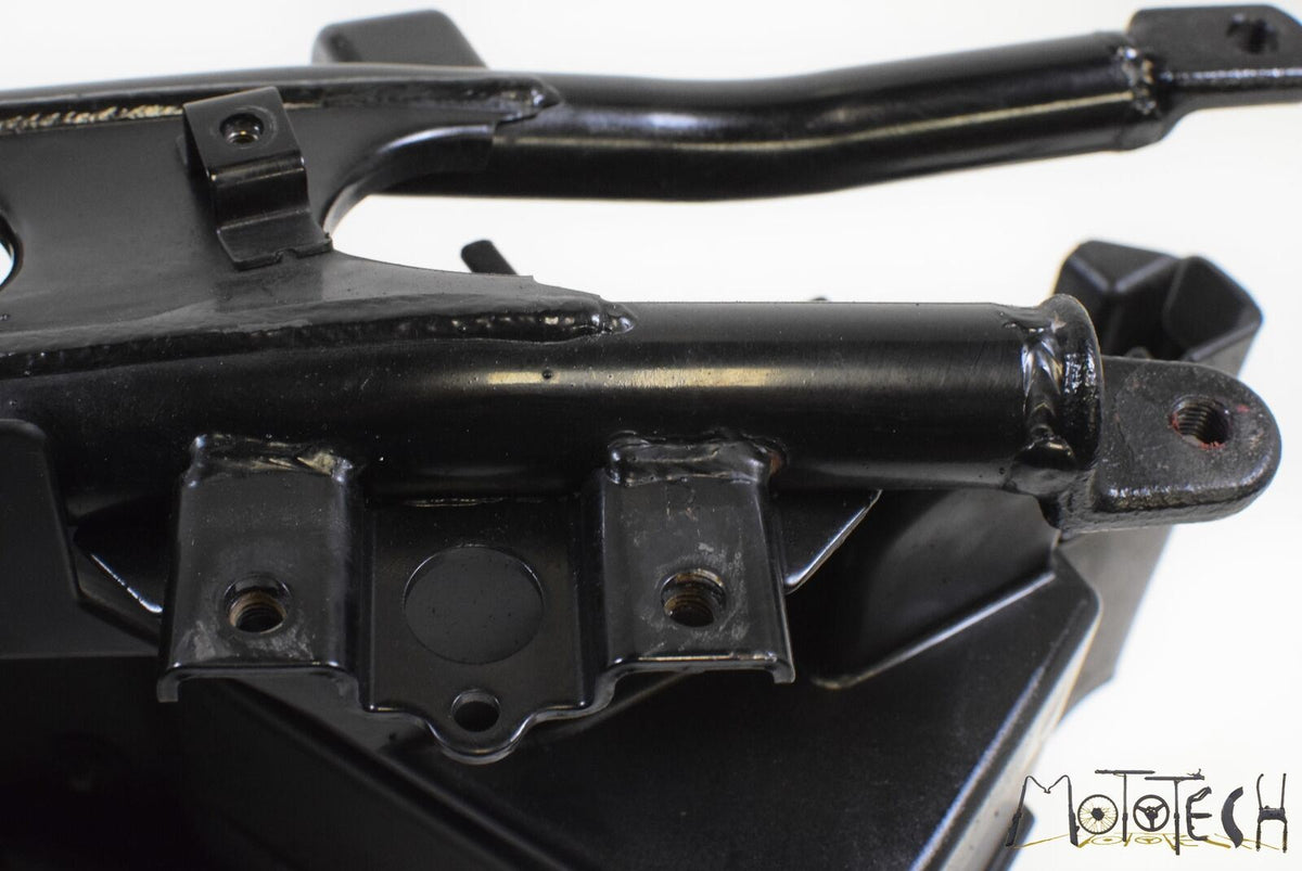 2005 Kawasaki ZZR1200 ZX1200 Ninja Rear Subframe Sub Frame SET 32160-1776-10 {{ shop.shopifyCountryName }} - Mototech271