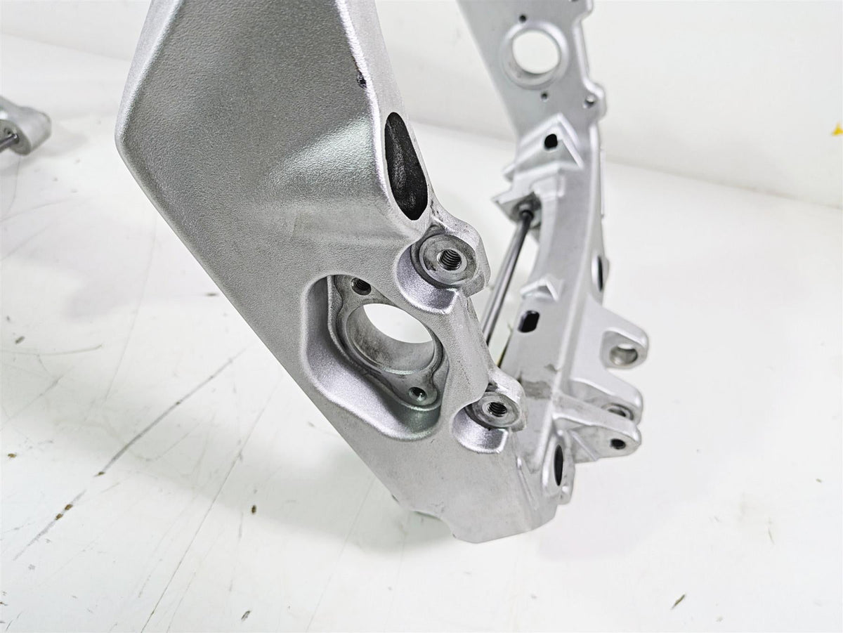 2020 Triumph Daytona 765 Moto2 Straight Main Frame Chassis #424 of 765 With Arizona Salvage Title T2071388 {{ shop.shopifyCountryName }} - Mototech271
