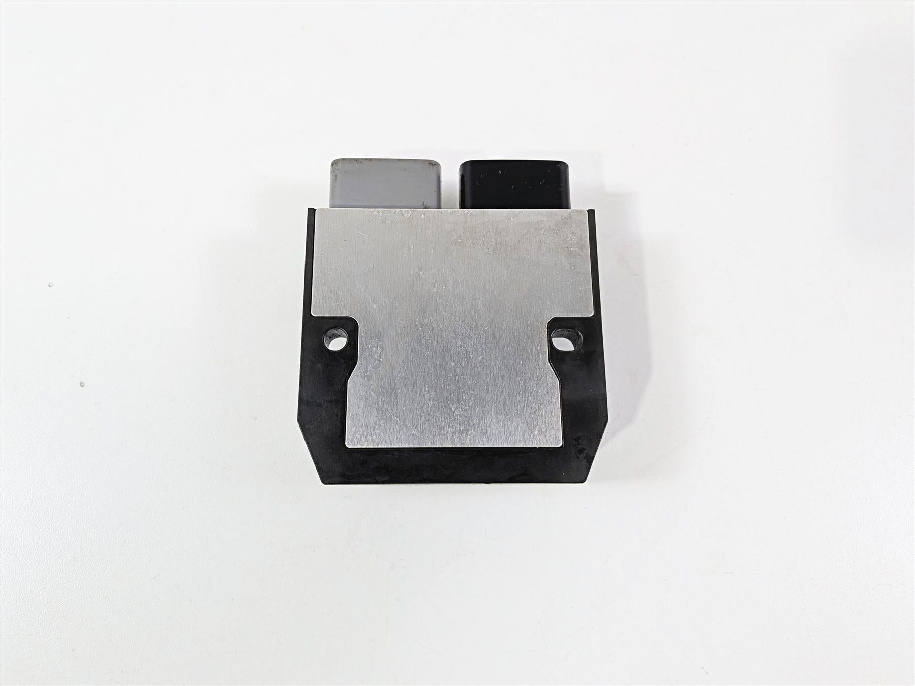 2012 Yamaha XV1900 Raider S Voltage Regulator Rectifier 1D7-81960-00-00 FH020AA {{ shop.shopifyCountryName }} - Mototech271
