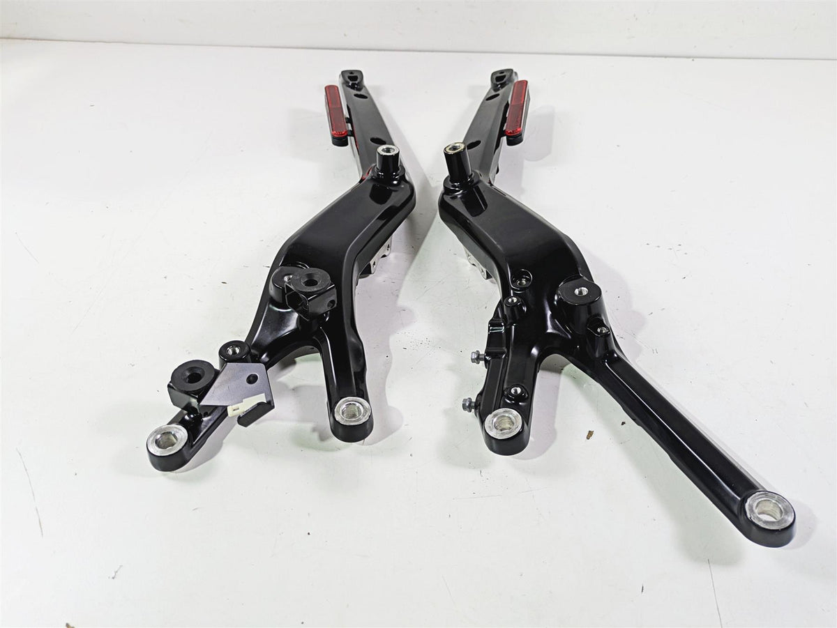 2024 Harley Sportster RH975 S Rear Fender Support Strut Set 47200749A 47200765A {{ shop.shopifyCountryName }} - Mototech271