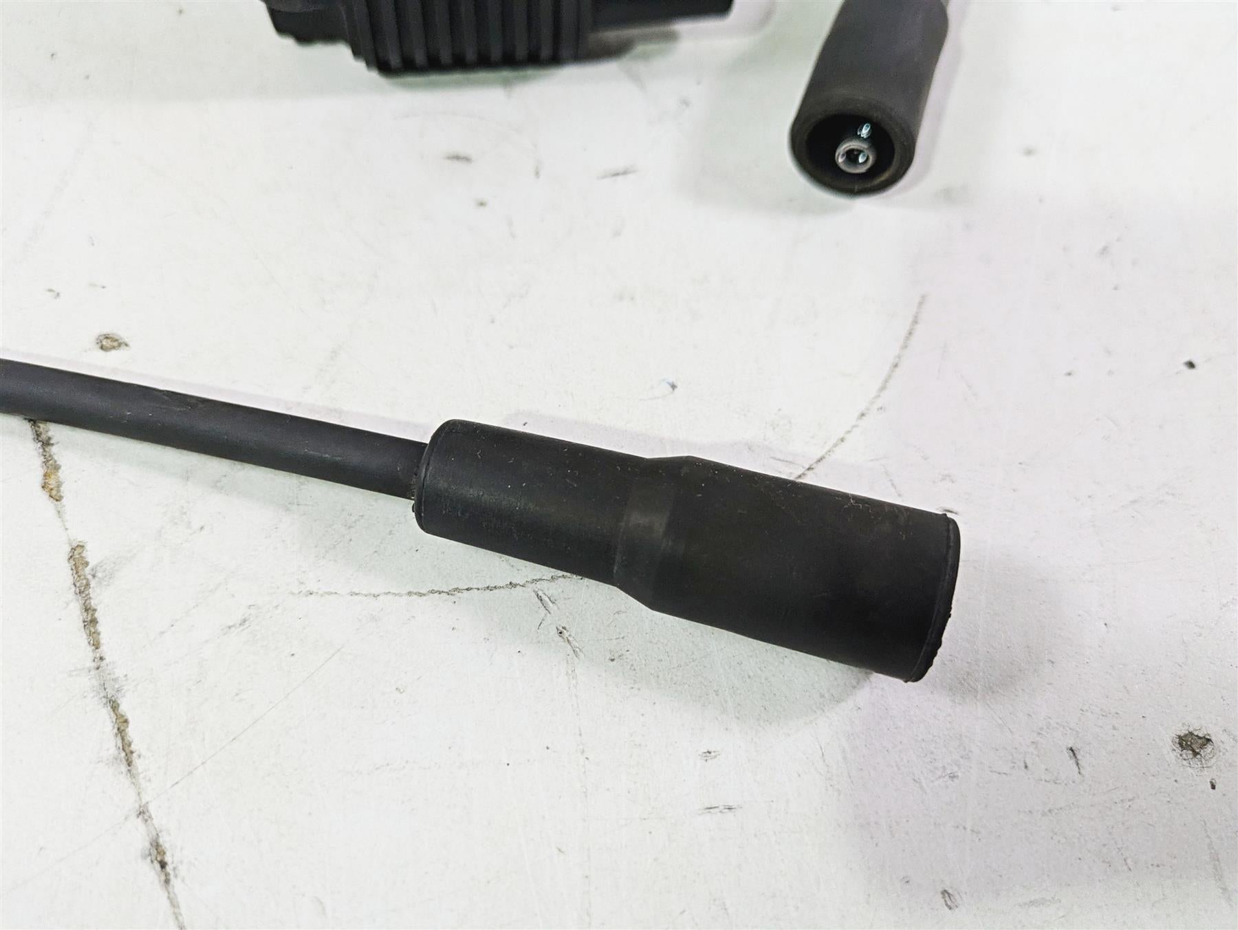 2004 Harley Softail FLSTF Fat Boy Ignition Coil + Wires & Plugs Set 31655-99 {{ shop.shopifyCountryName }} - Mototech271