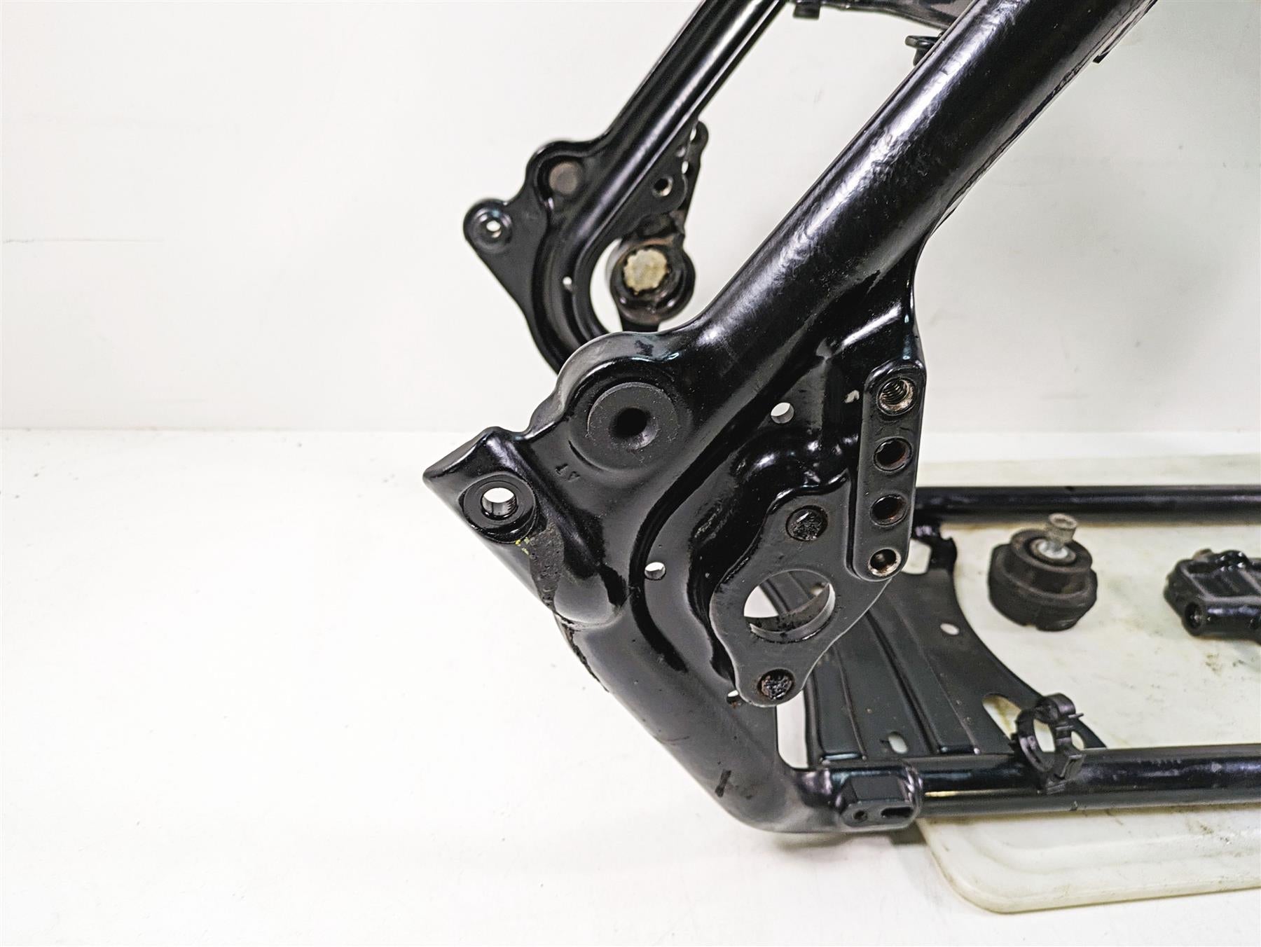 2010 Harley Touring FLHTCU Electra Glide Straight Main Frame Chassis With Clean Texas Title. 47900-11BHP {{ shop.shopifyCountryName }} - Mototech271