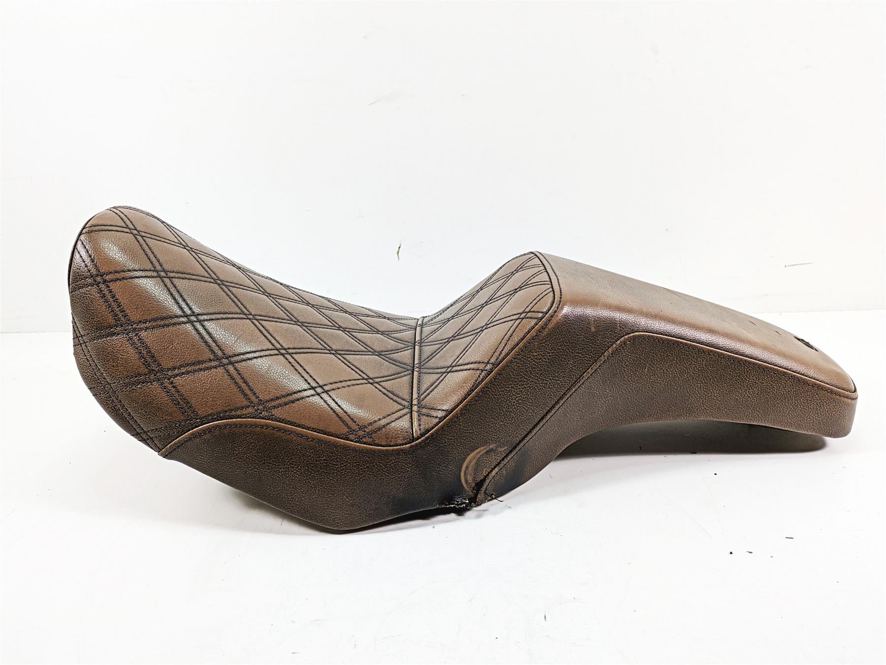 2009 Harley FXDC Dyna Super Glide Custom Saddlemen Step-Up Seat 806-04-172BR {{ shop.shopifyCountryName }} - Mototech271