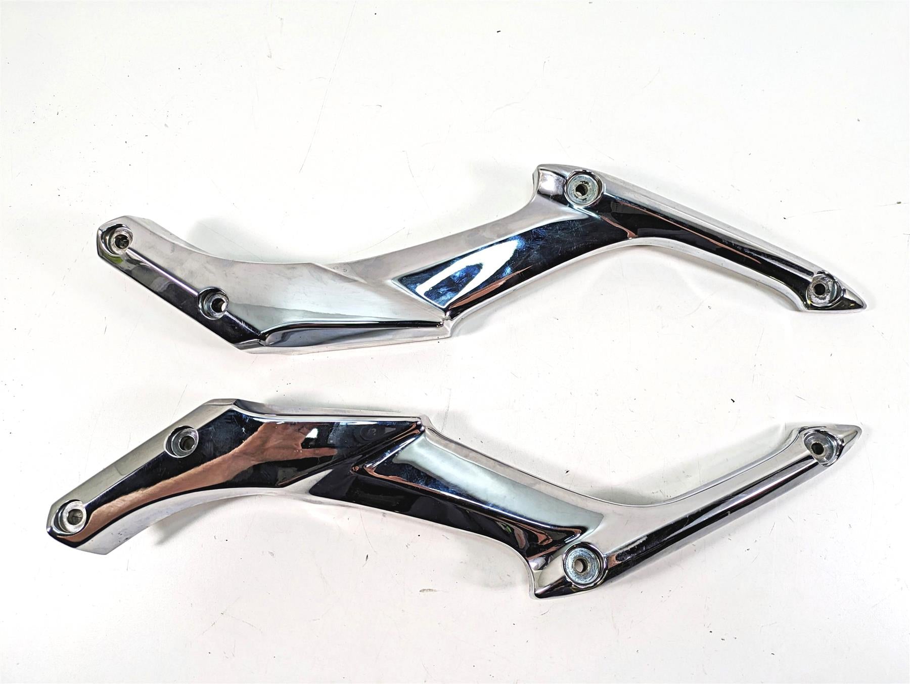 2009 Yamaha XV1900 Raider Rear Chrome Fender Support Braces L 5C7-21613-00-00