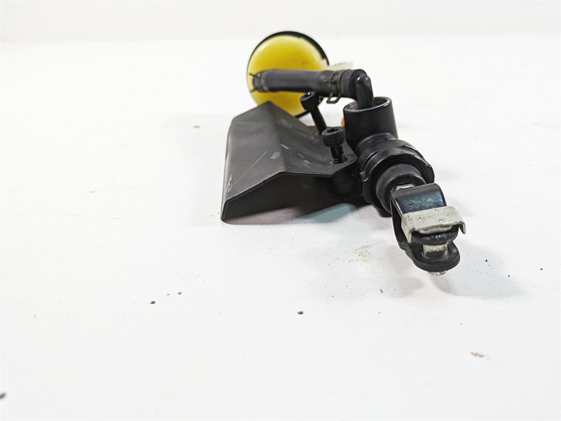 2006 Honda V-Twin VTX1300 R Nissin Rear Brake Master Cylinder 43510-MEA-902 {{ shop.shopifyCountryName }} - Mototech271