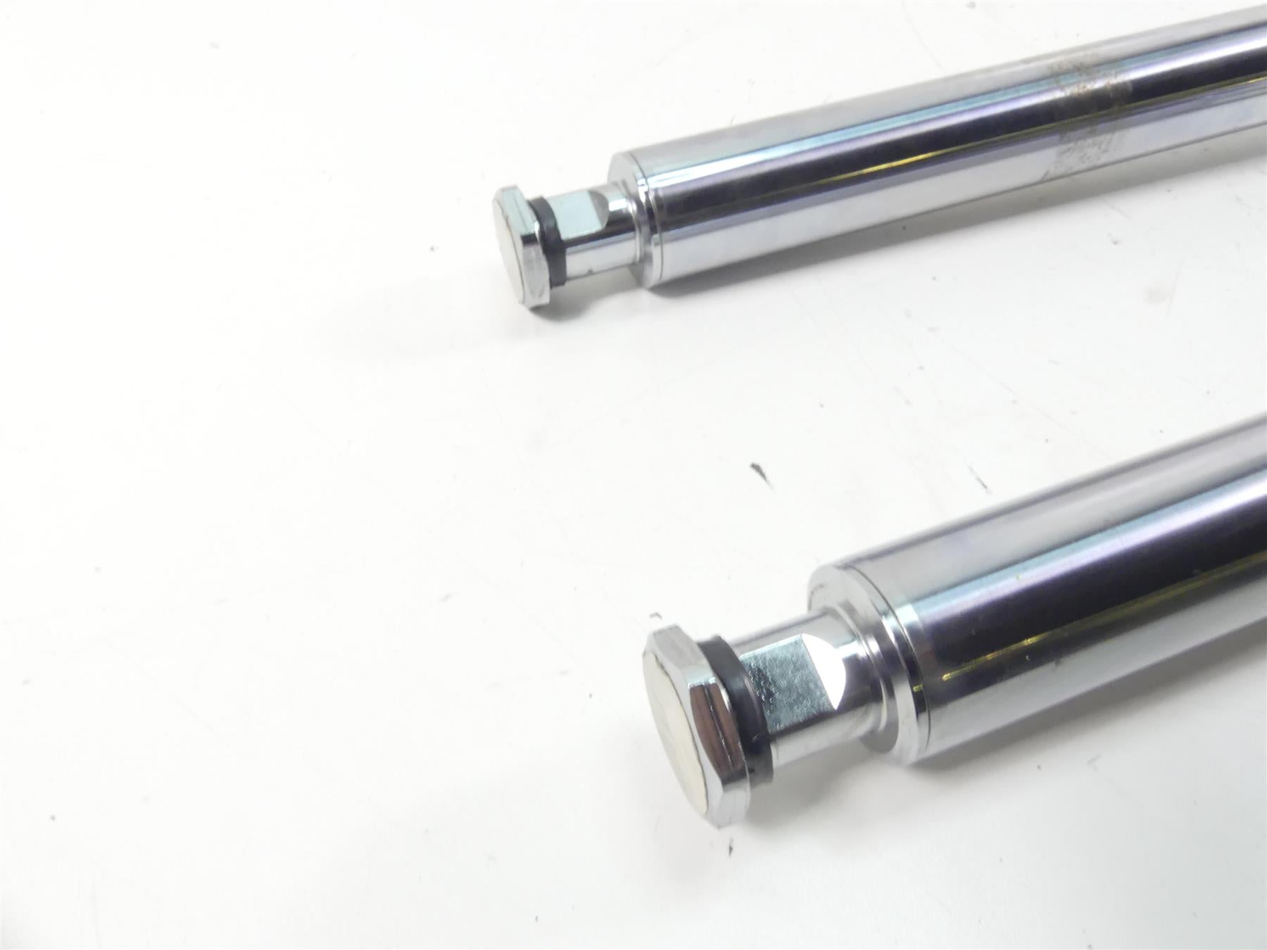 2004 Harley Softail FXSTD SE CVO Deuce Front Chrome Forks Leg Set 41mm 47652-04 {{ shop.shopifyCountryName }} - Mototech271