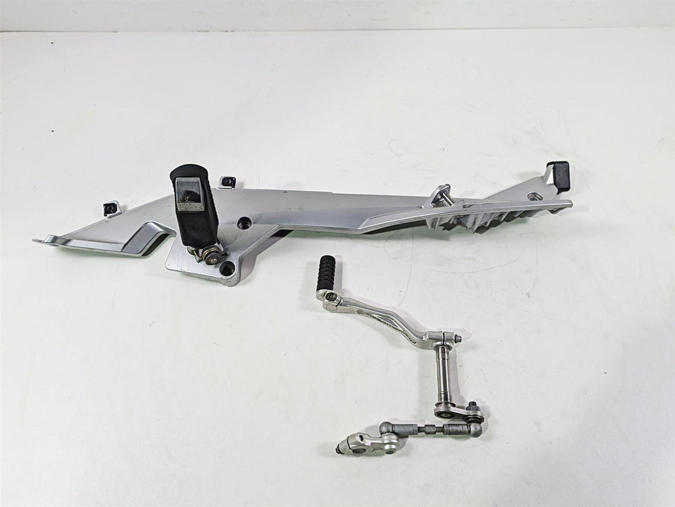 2010 BMW R1200RT K26 Left Foot Peg Bracket & Shifter Shift Lever 46717675289 {{ shop.shopifyCountryName }} - Mototech271