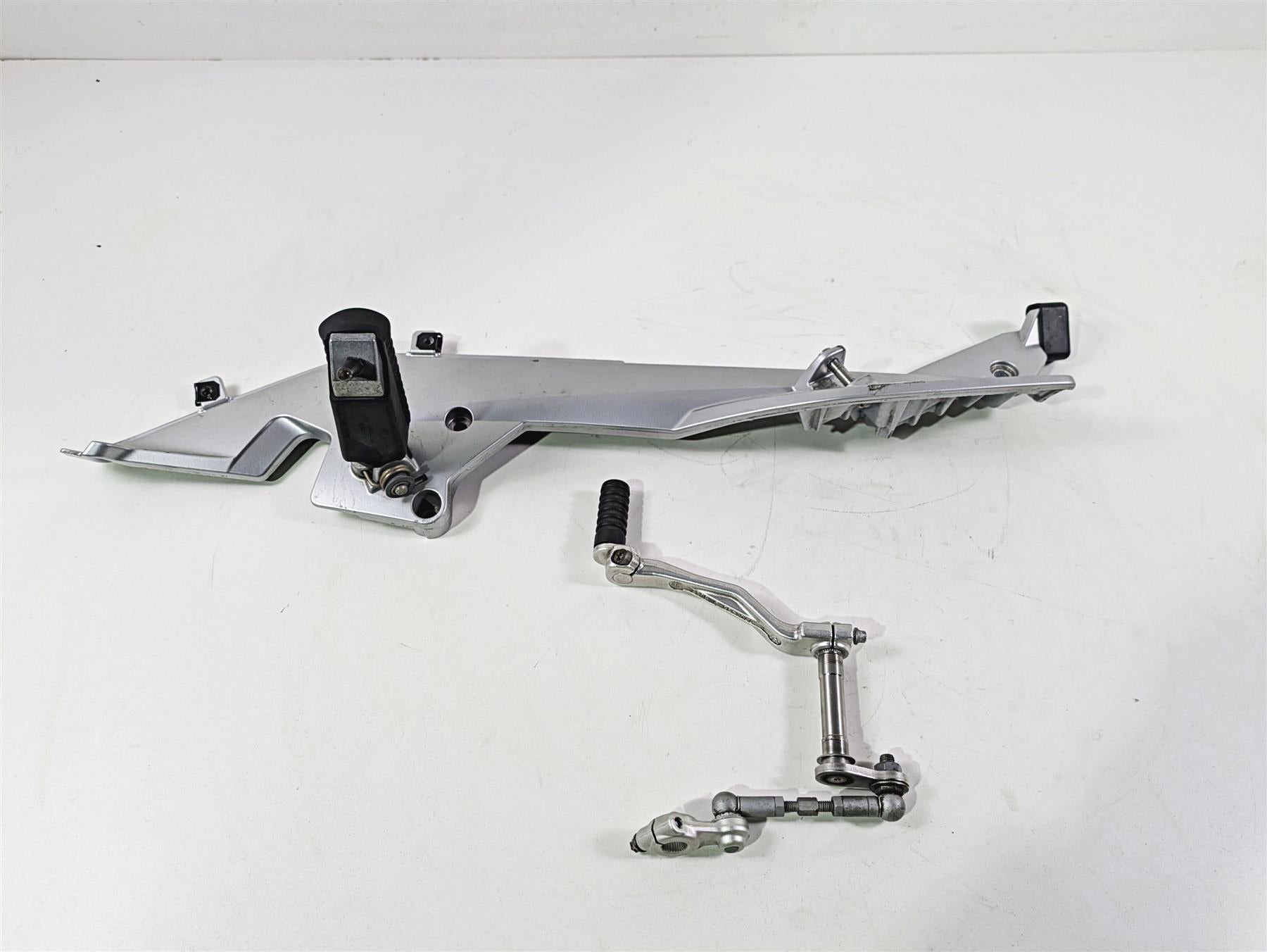 2010 BMW R1200RT K26 Left Foot Peg Bracket & Shifter Shift Lever 46717675289 | Mototech271
