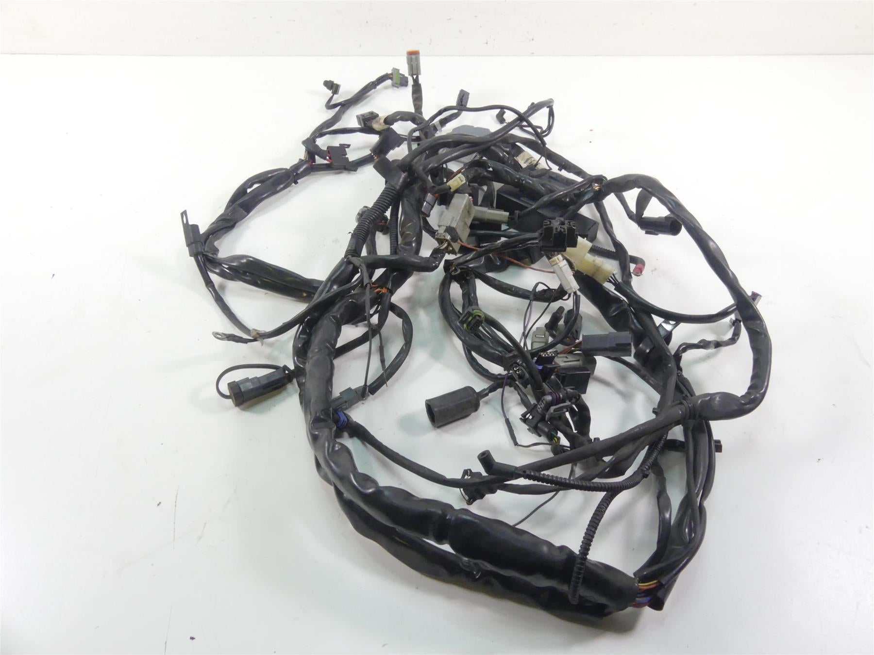 2005 Harley Touring FLHRSI Road King Main Wiring Harness Loom - Read 70245-04A {{ shop.shopifyCountryName }} - Mototech271